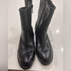 Harley-Davidson mid length side zip black boots size 8.5